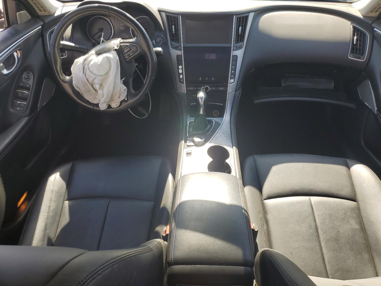 INFINITI Q50 PREMIUM