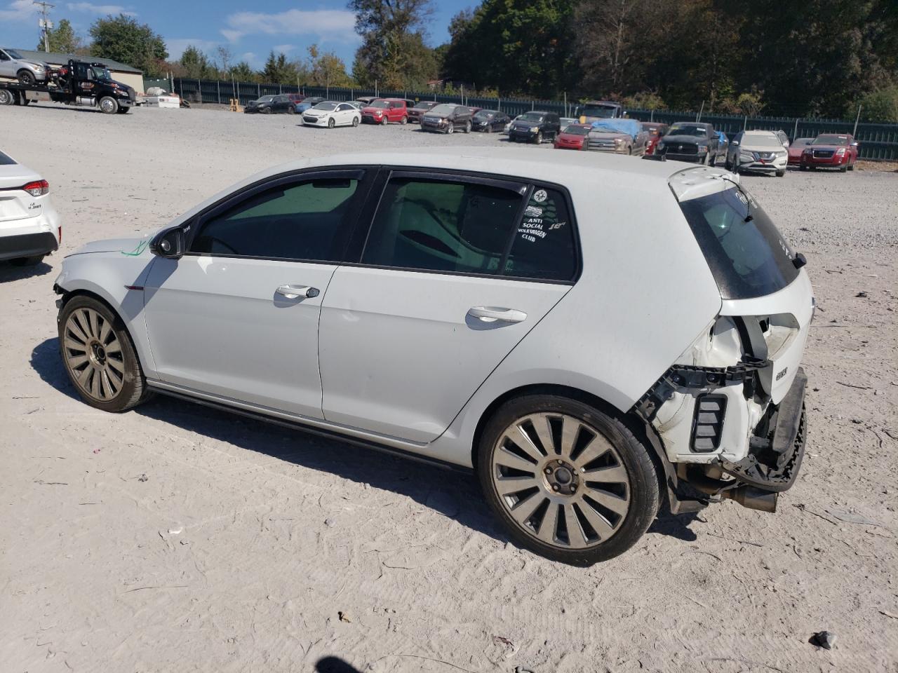 VOLKSWAGEN GOLF GTI S