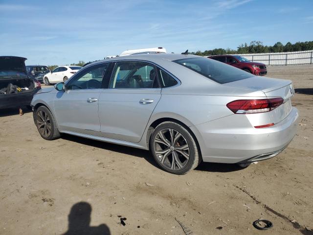 2020 VOLKSWAGEN PASSAT SEL - 1VWCA7A38LC006074