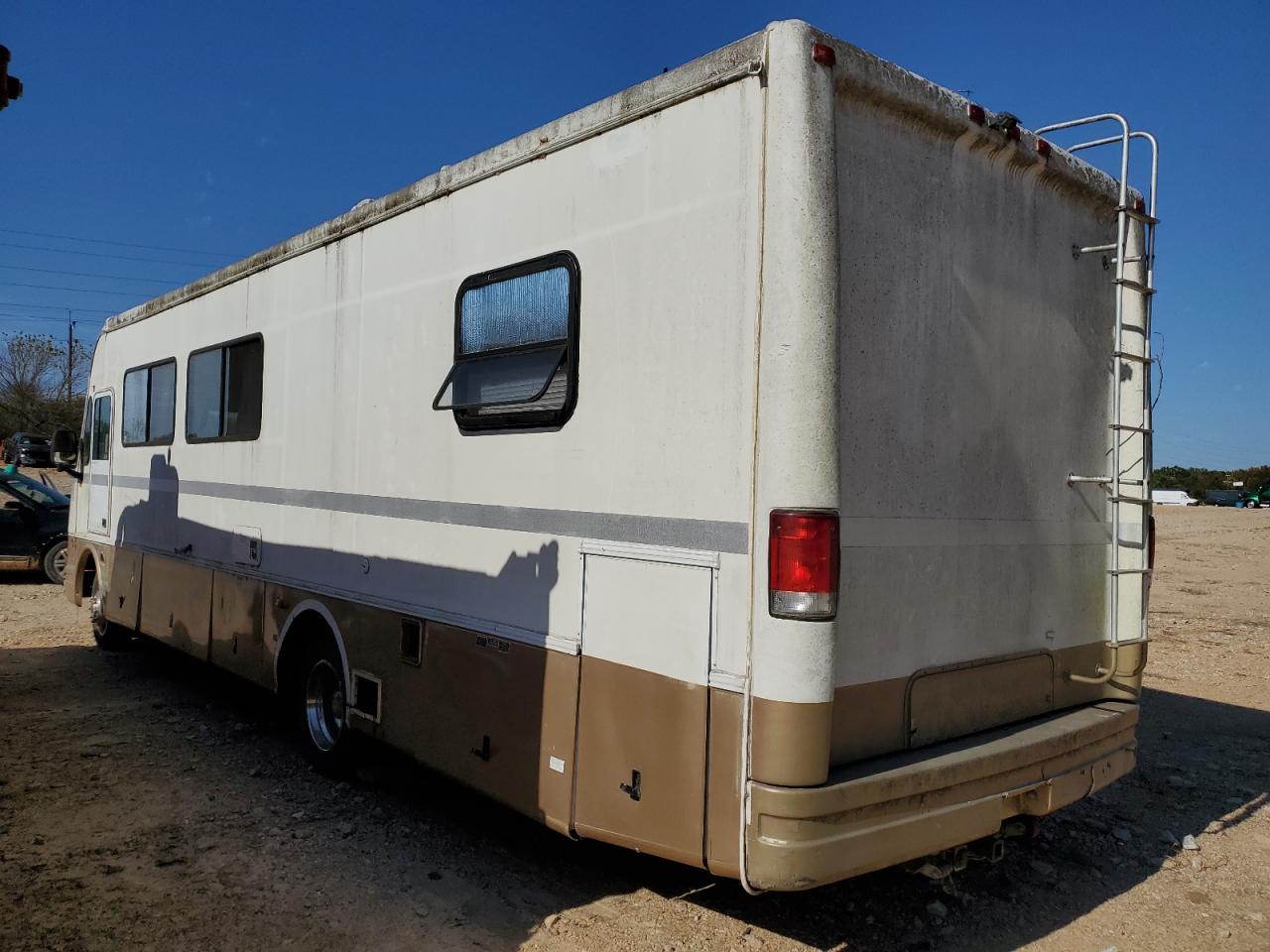 Lot #3308228175 2000 FORD F550 SUPER