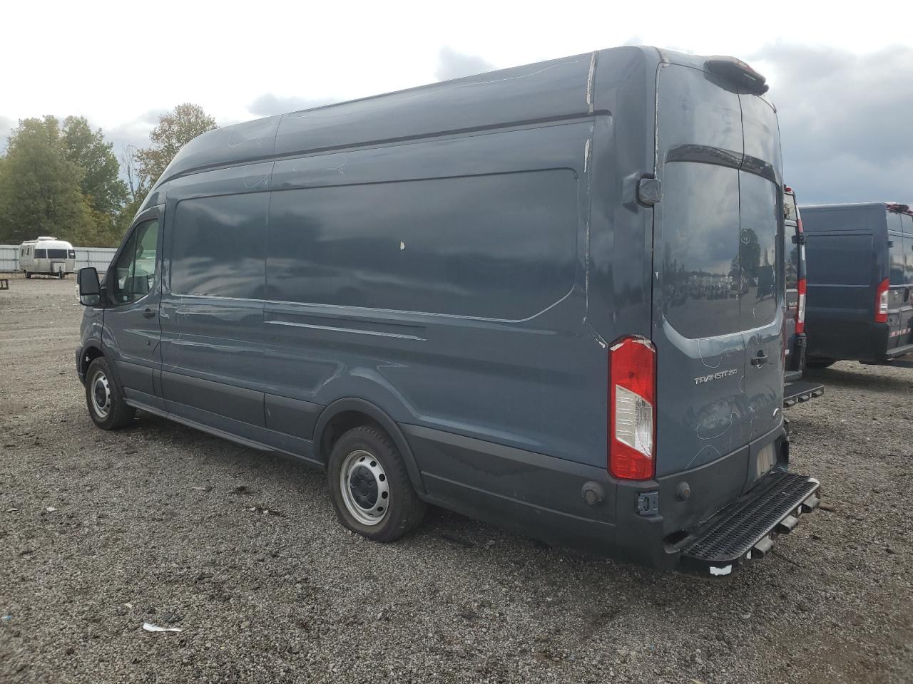 FORD TRANSIT T-250