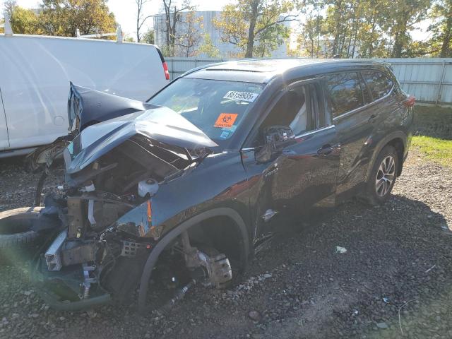 2021 TOYOTA HIGHLANDER HYBRID XLE 5TDGBRCHXMS021150