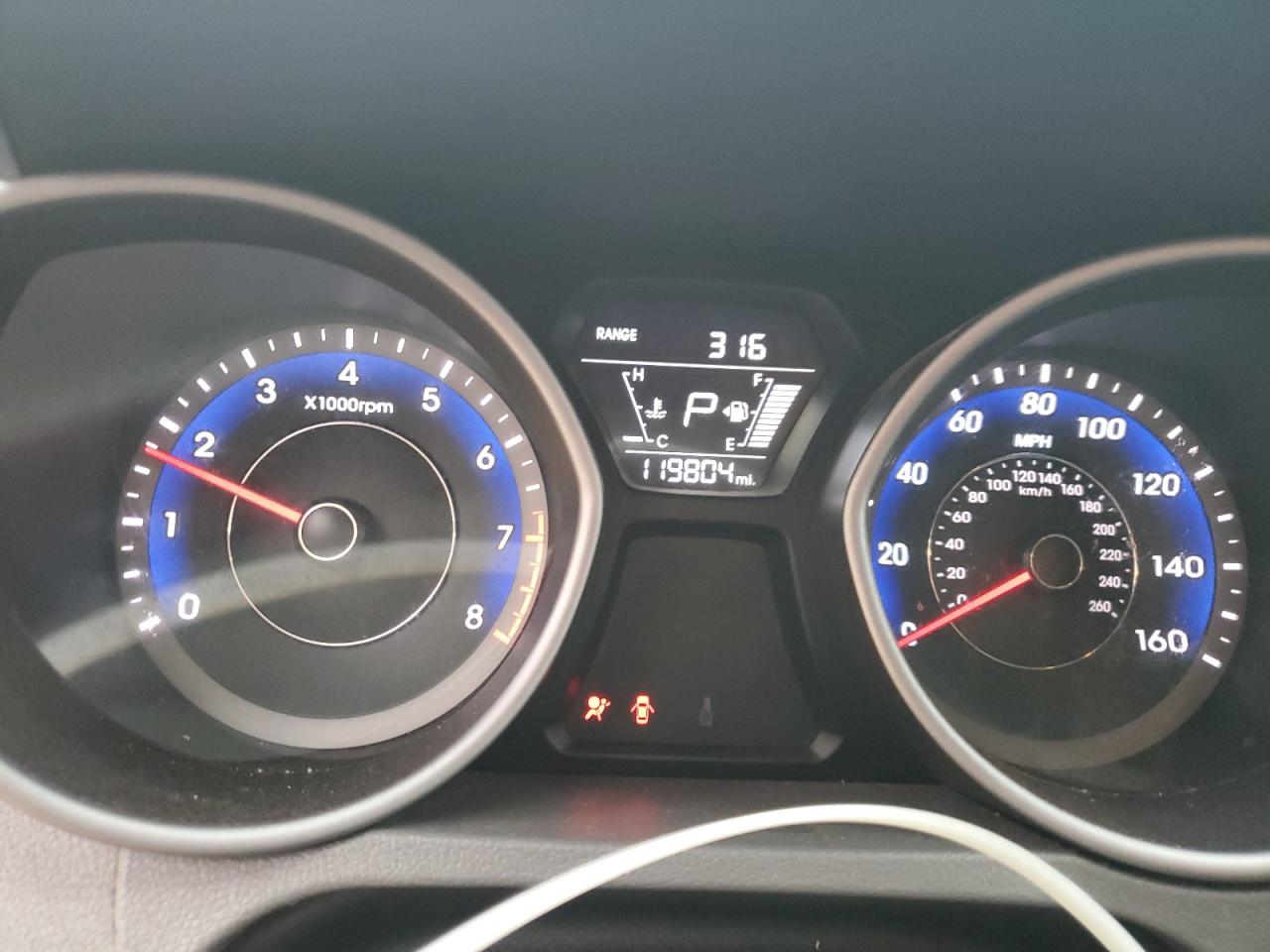 Lot #3319986174 2016 HYUNDAI ELANTRA SE