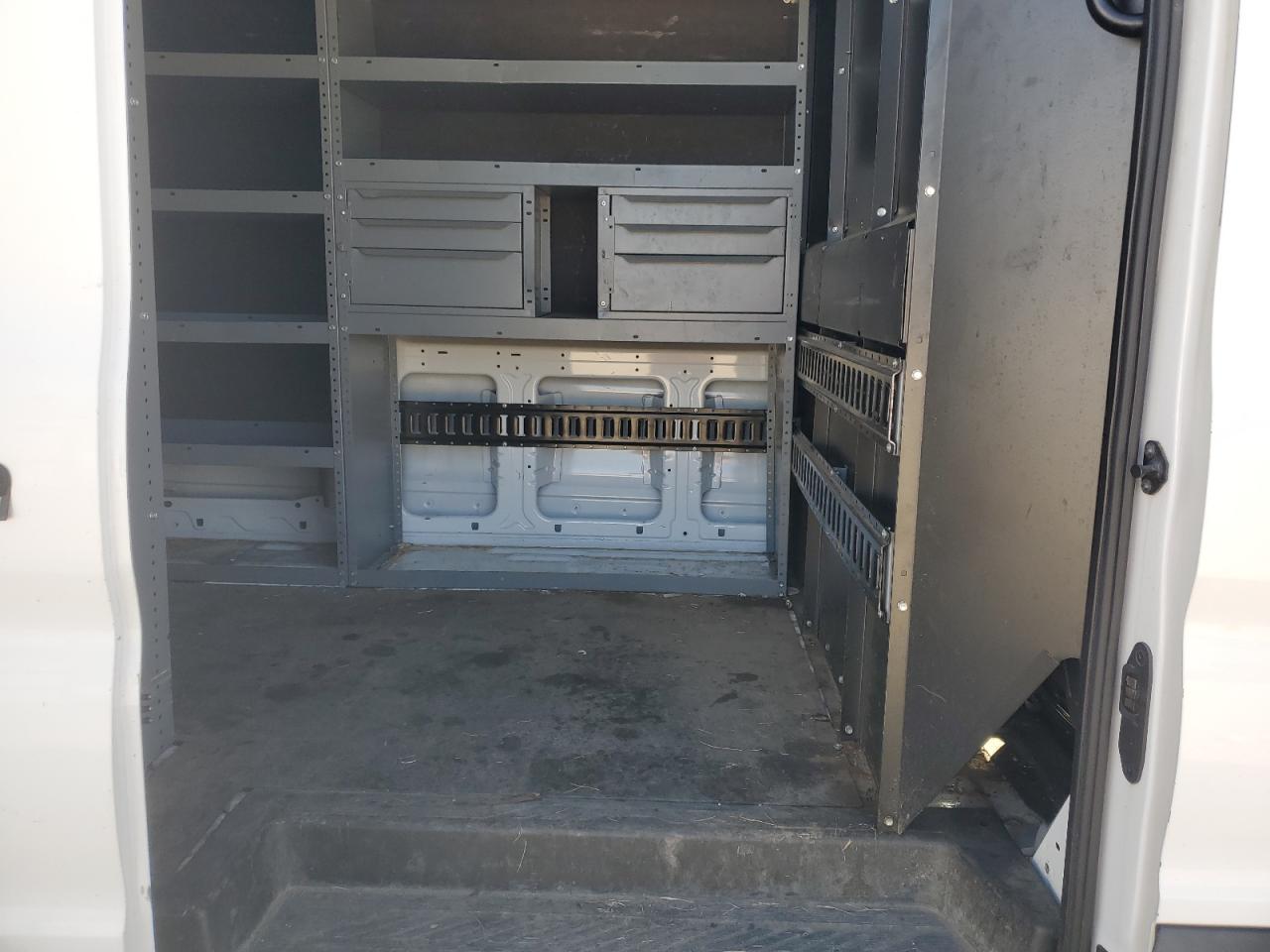 Lot #3310424963 2015 FORD TRANSIT T-