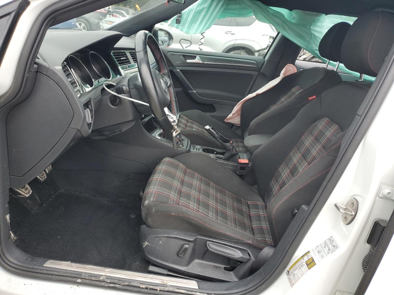 VOLKSWAGEN GOLF GTI S