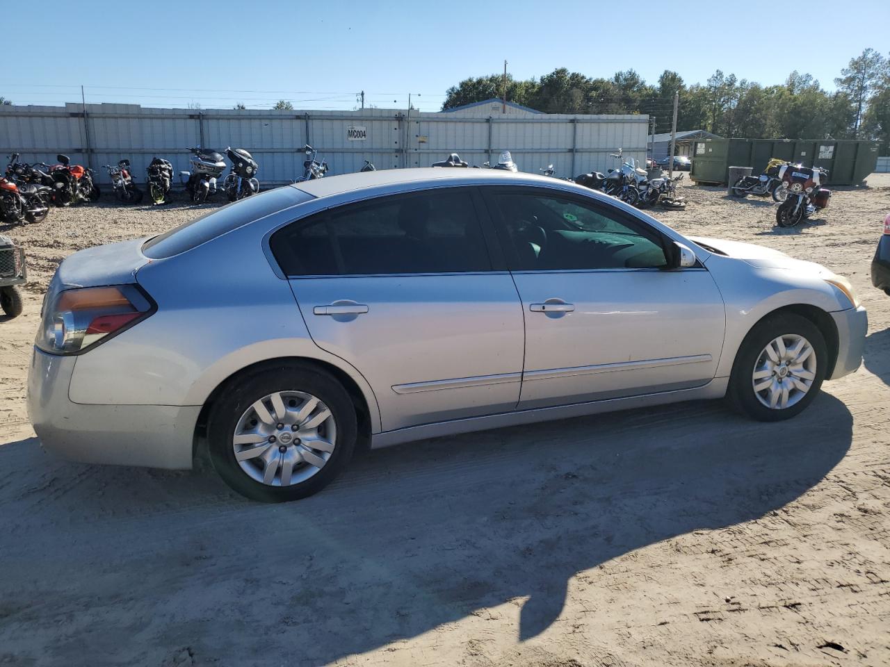 NISSAN ALTIMA BASE