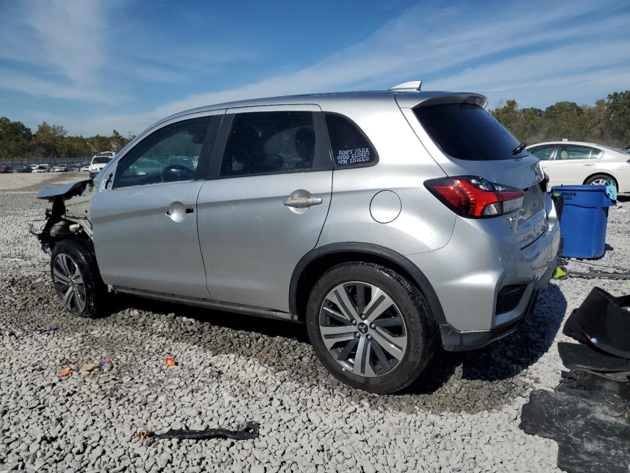 MITSUBISHI OUTLANDER SE