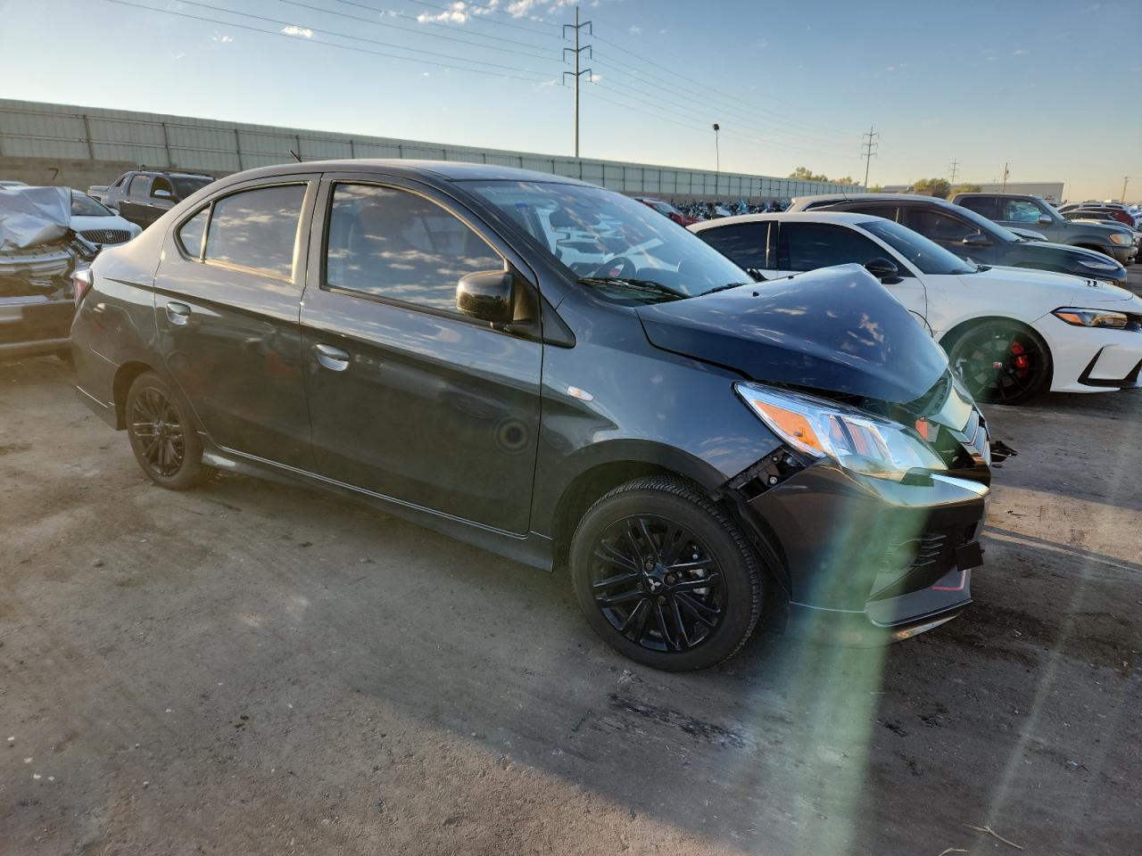 MITSUBISHI MIRAGE G4 ES