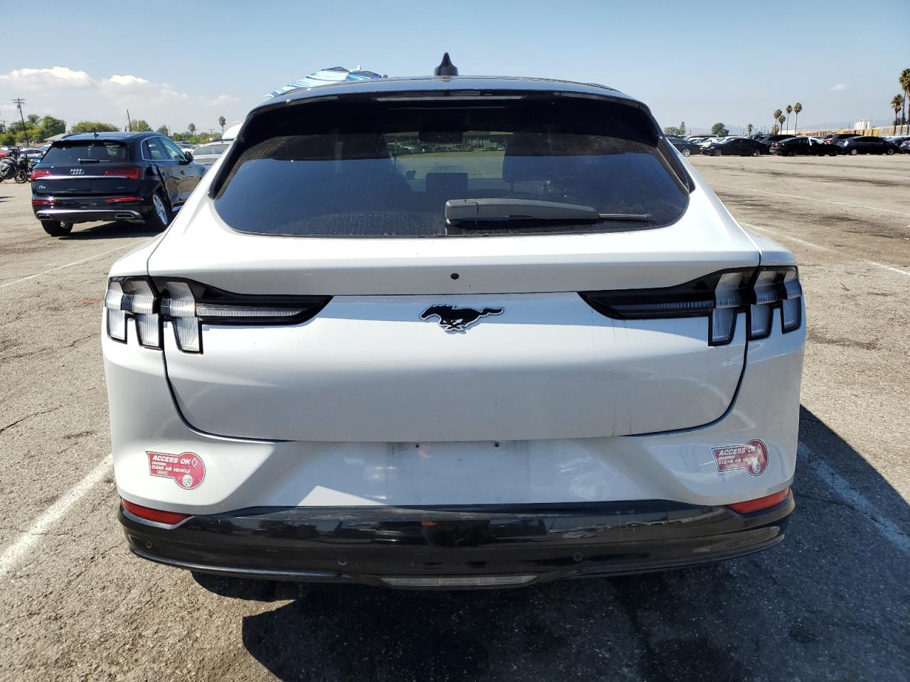 FORD MUSTANG PREMIUM