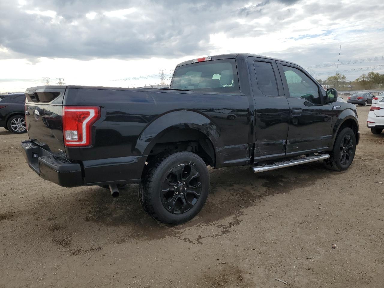 FORD F-150 SUPER CAB