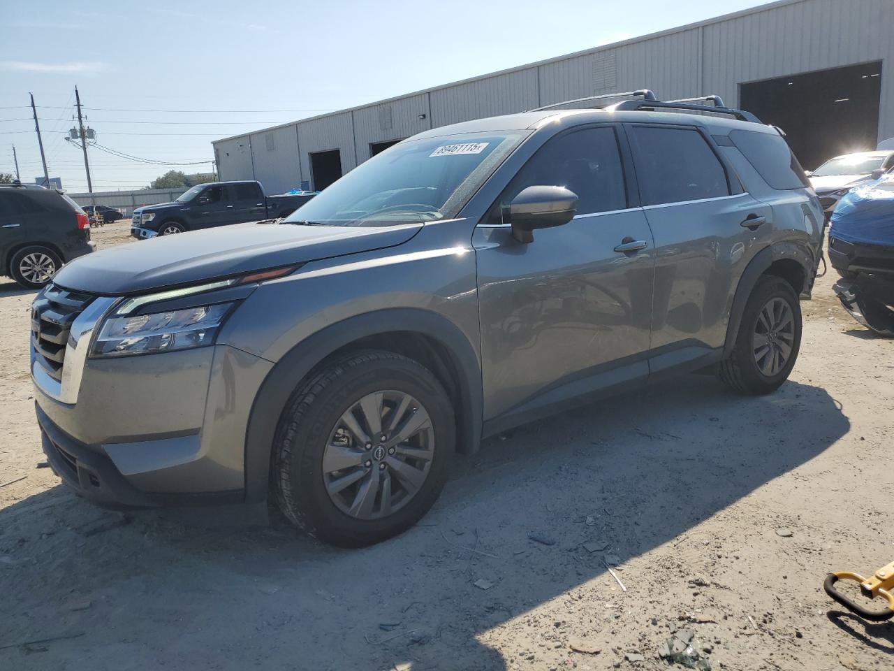 NISSAN PATHFINDER SV