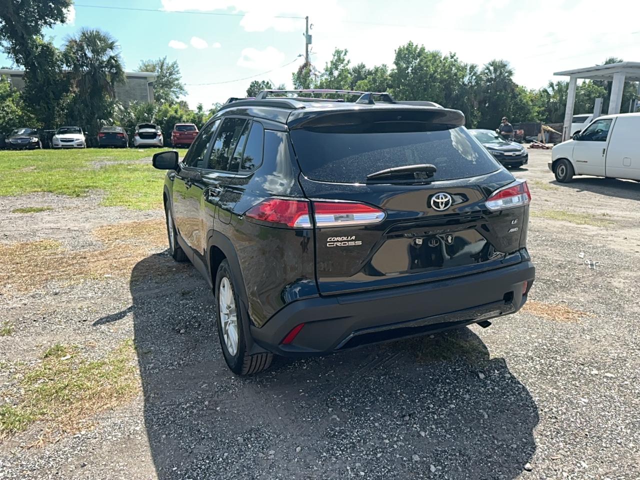 TOYOTA COROLLA CROSS LE