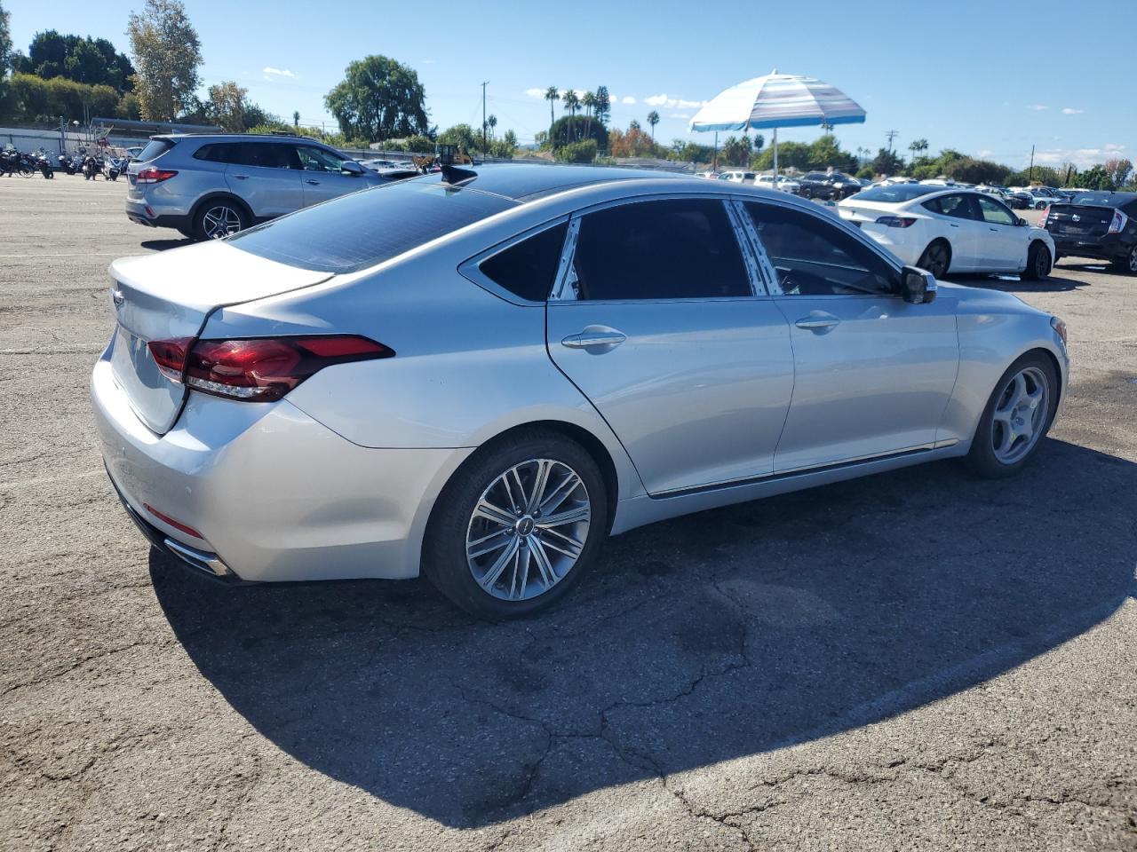 HYUNDAI GENESIS BASE