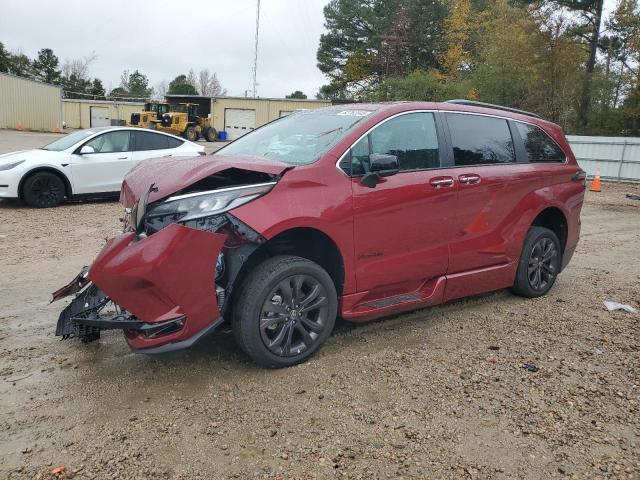 2024 TOYOTA SIENNA XSE 5TDDRKEC4RS207264