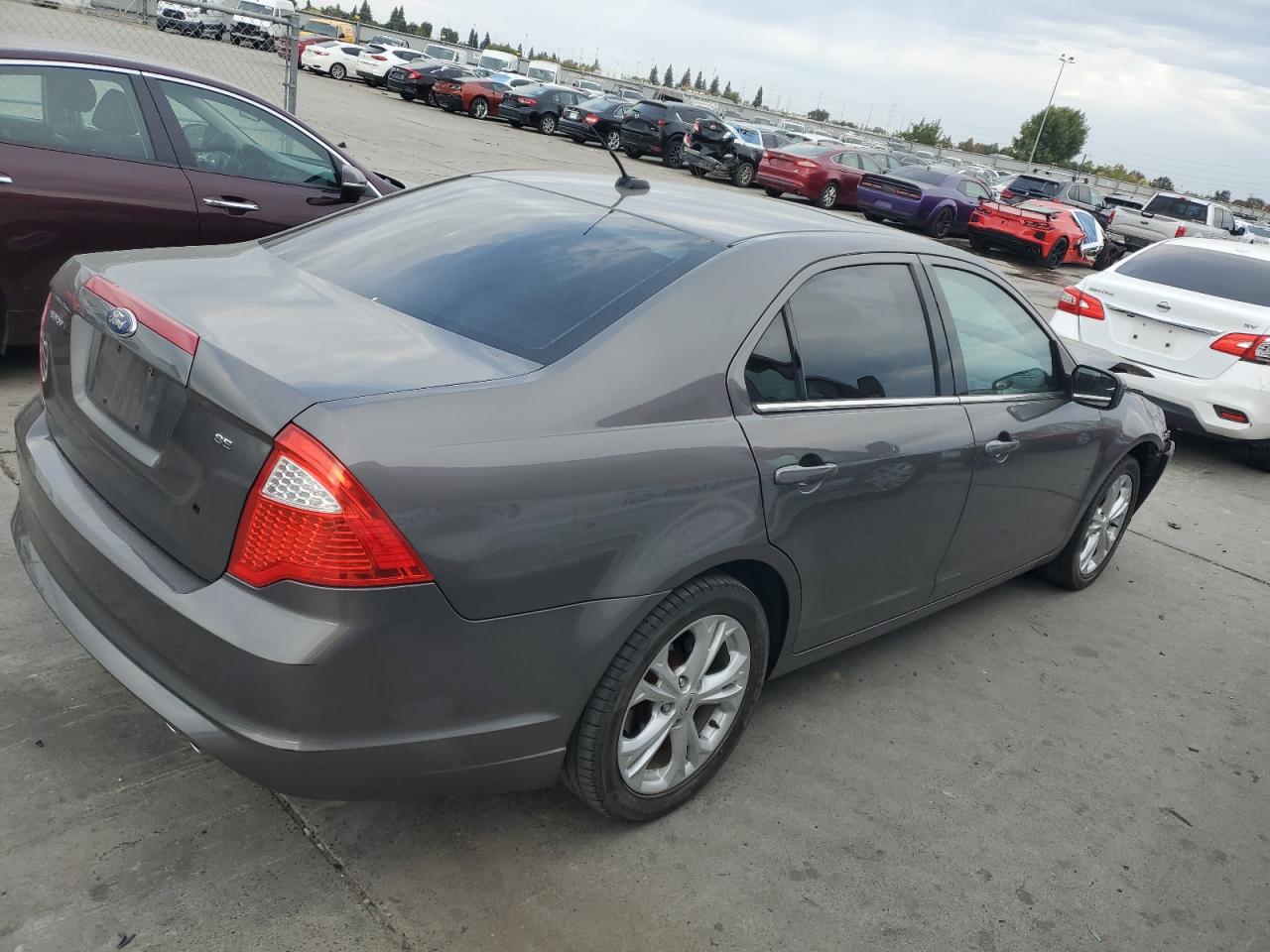 FORD FUSION SE