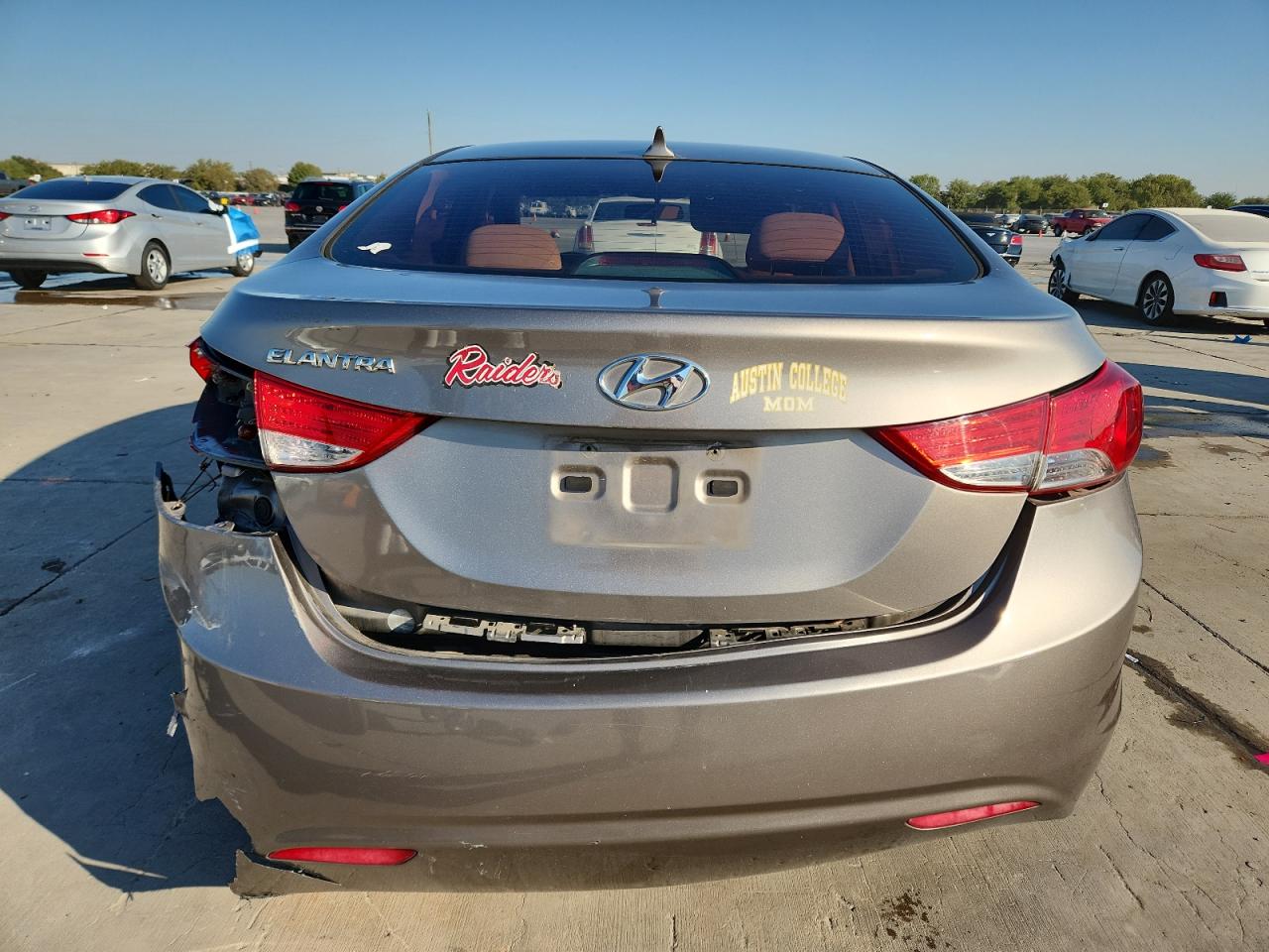 HYUNDAI ELANTRA GLS