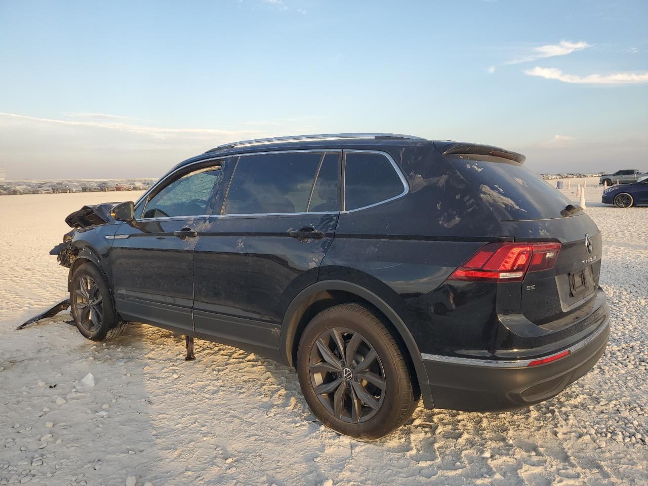 VOLKSWAGEN TIGUAN SE