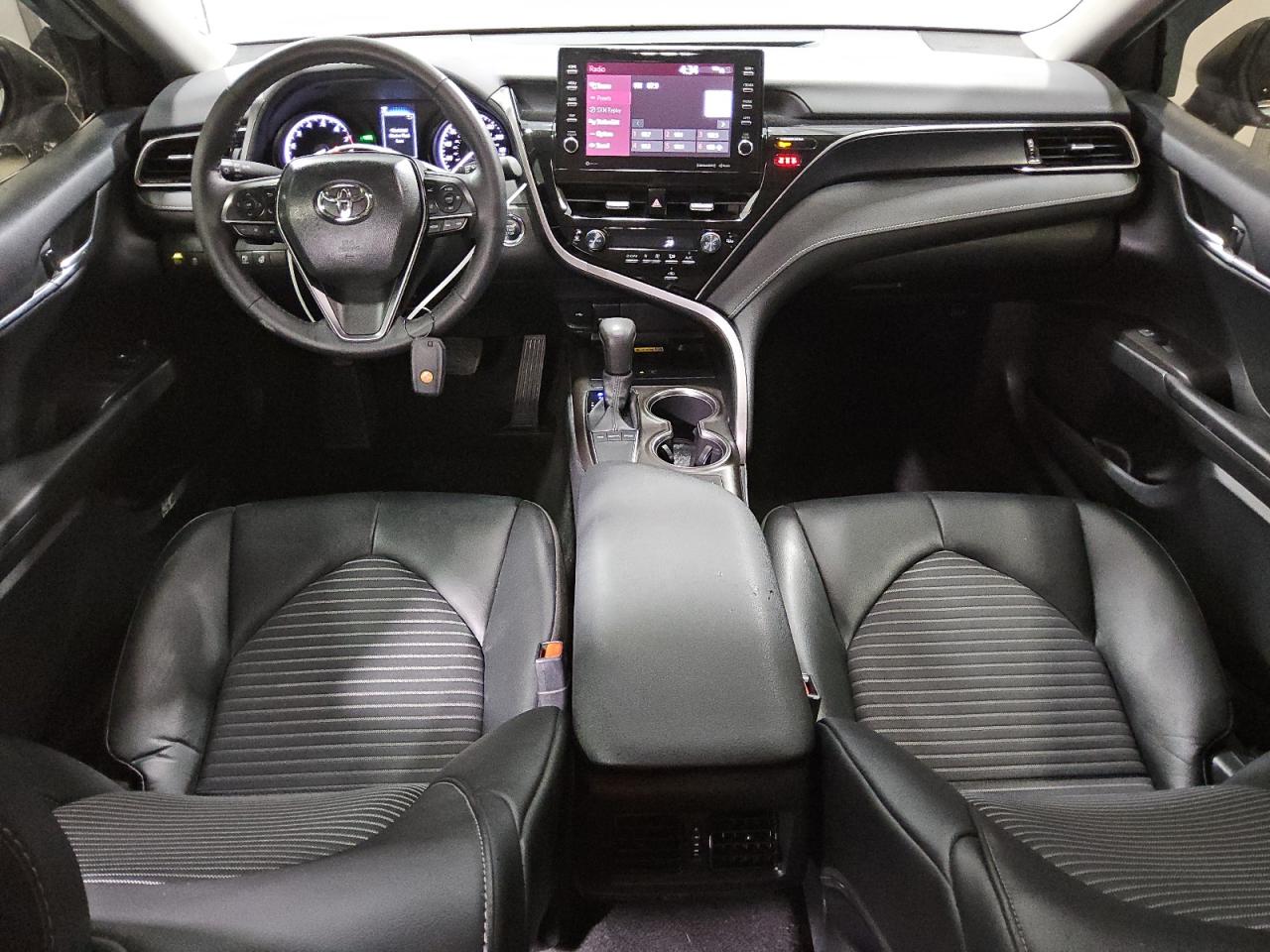 TOYOTA CAMRY SE NIGHT SHADE