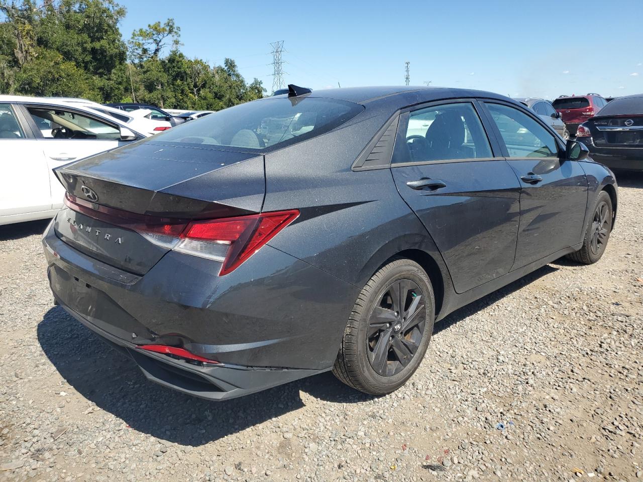HYUNDAI ELANTRA SEL