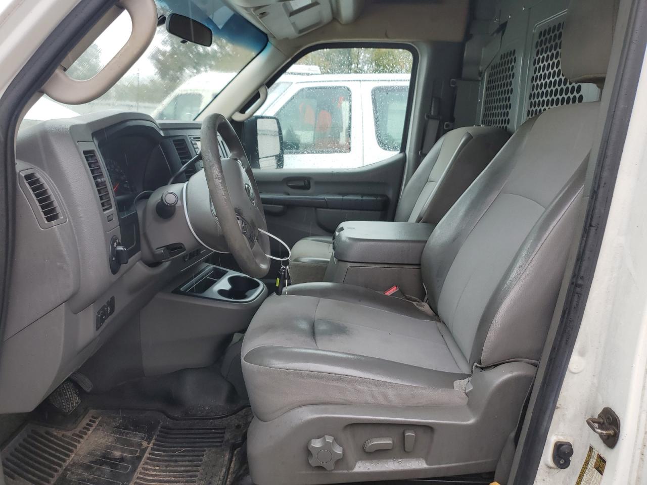 NISSAN NV2500 2500