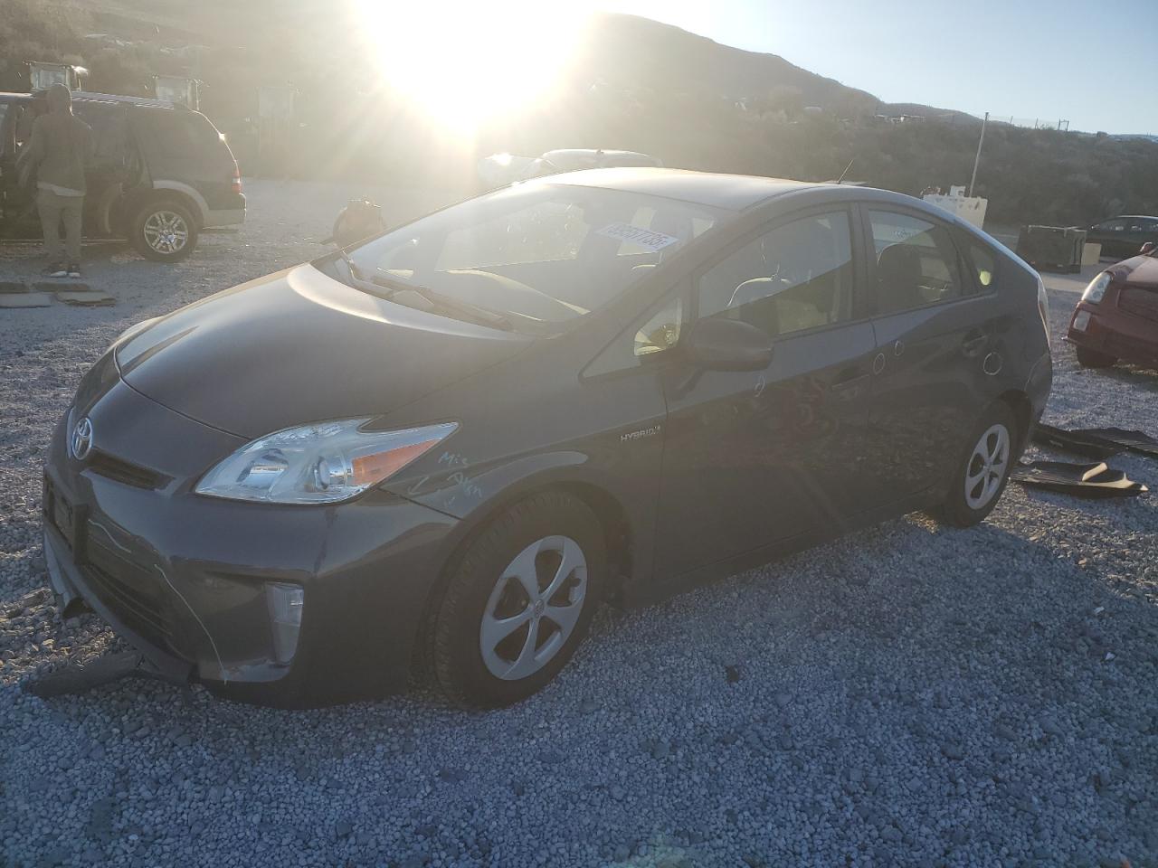 TOYOTA PRIUS