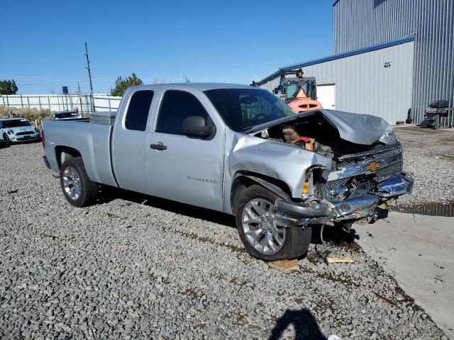 2013 CHEVROLET SILVERADO - 1GCRCSE04DZ108285