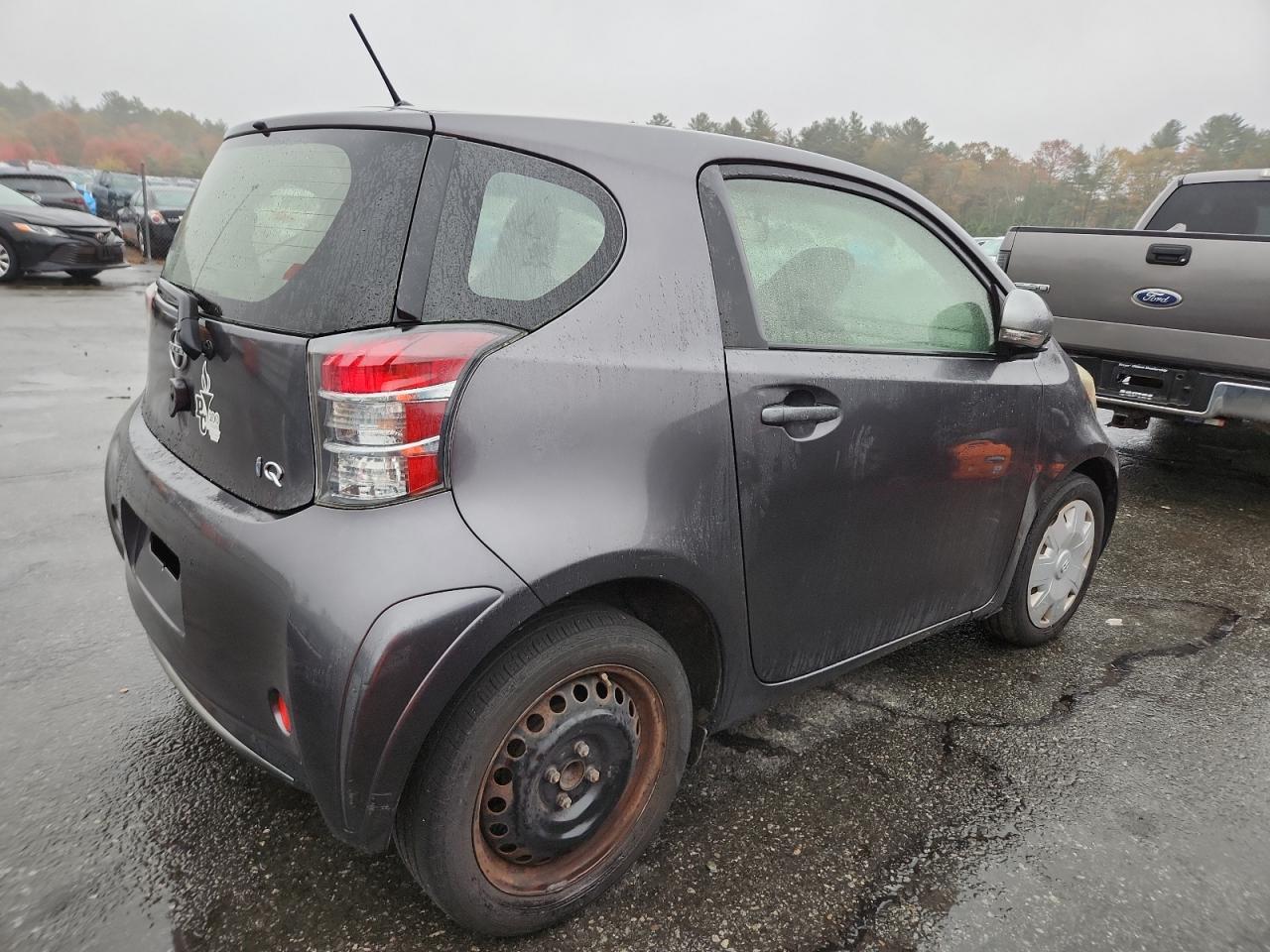 TOYOTA SCION IQ