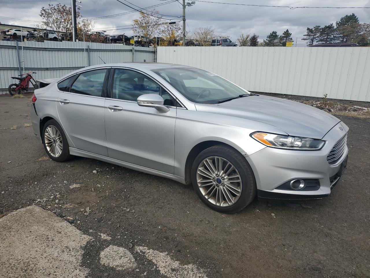 FORD FUSION SE