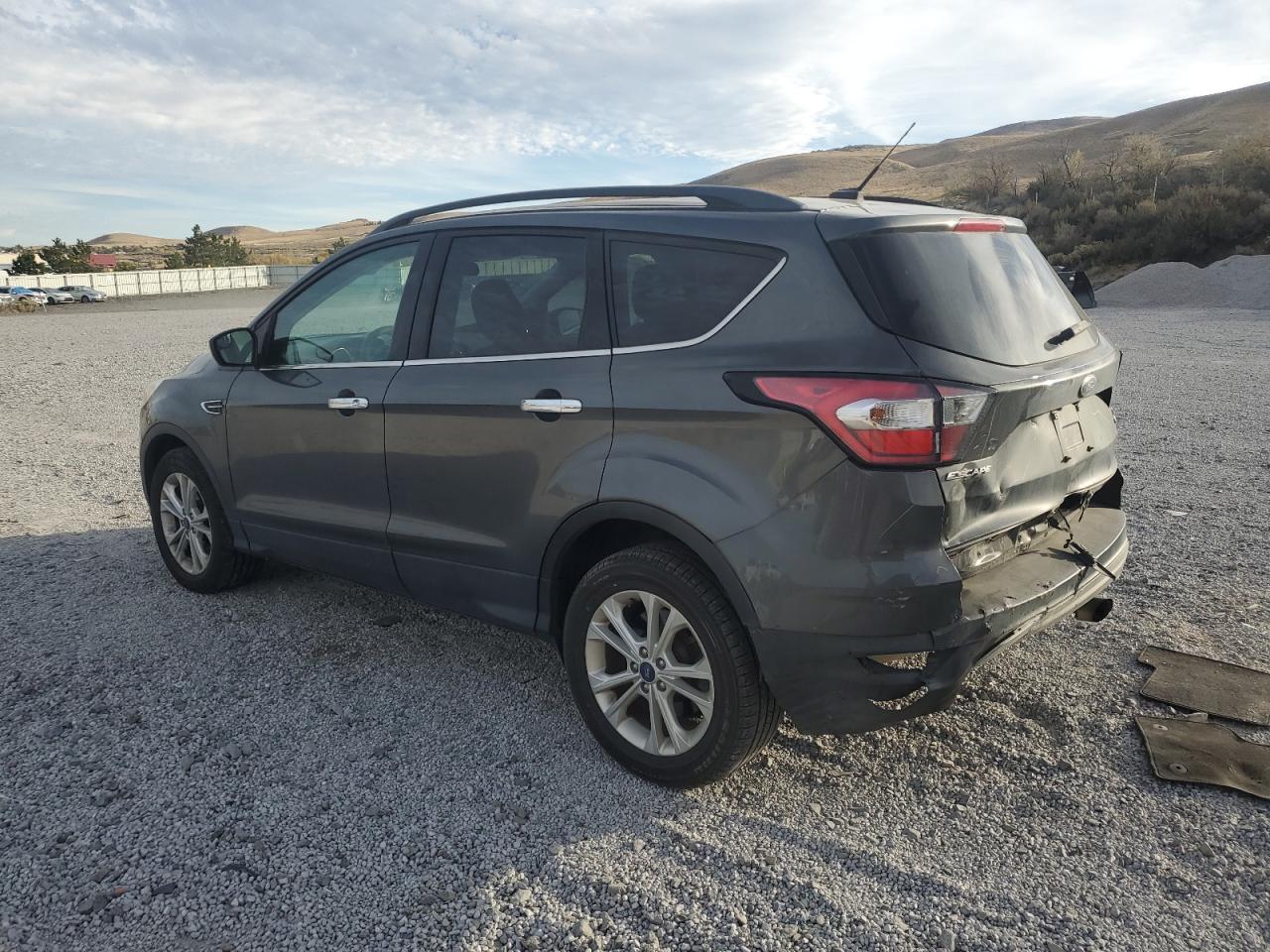 FORD ESCAPE SE