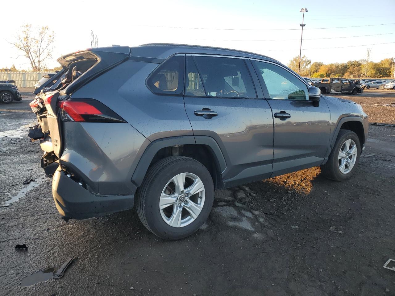 TOYOTA RAV4 XLE