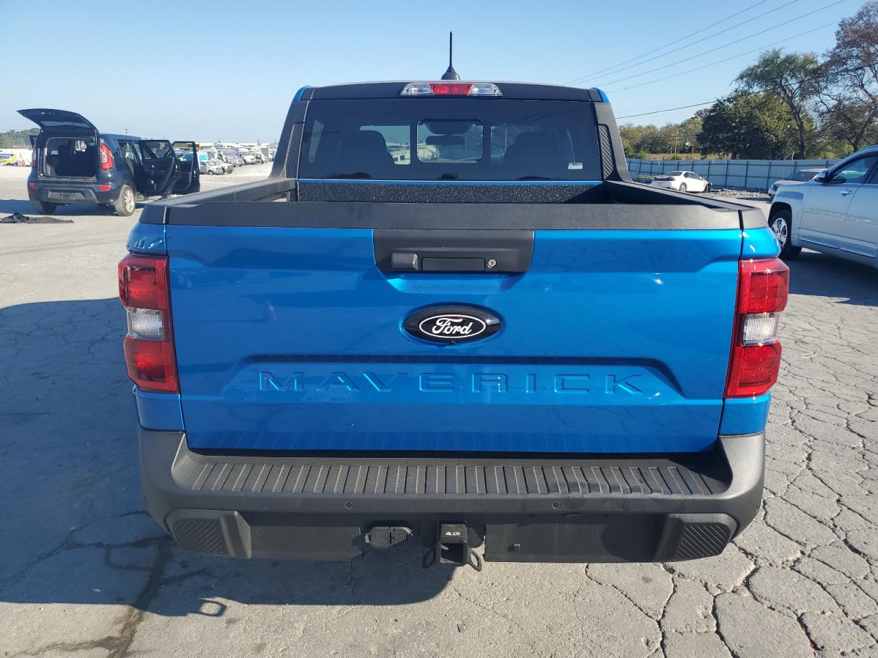 FORD MAVERICK LARIAT