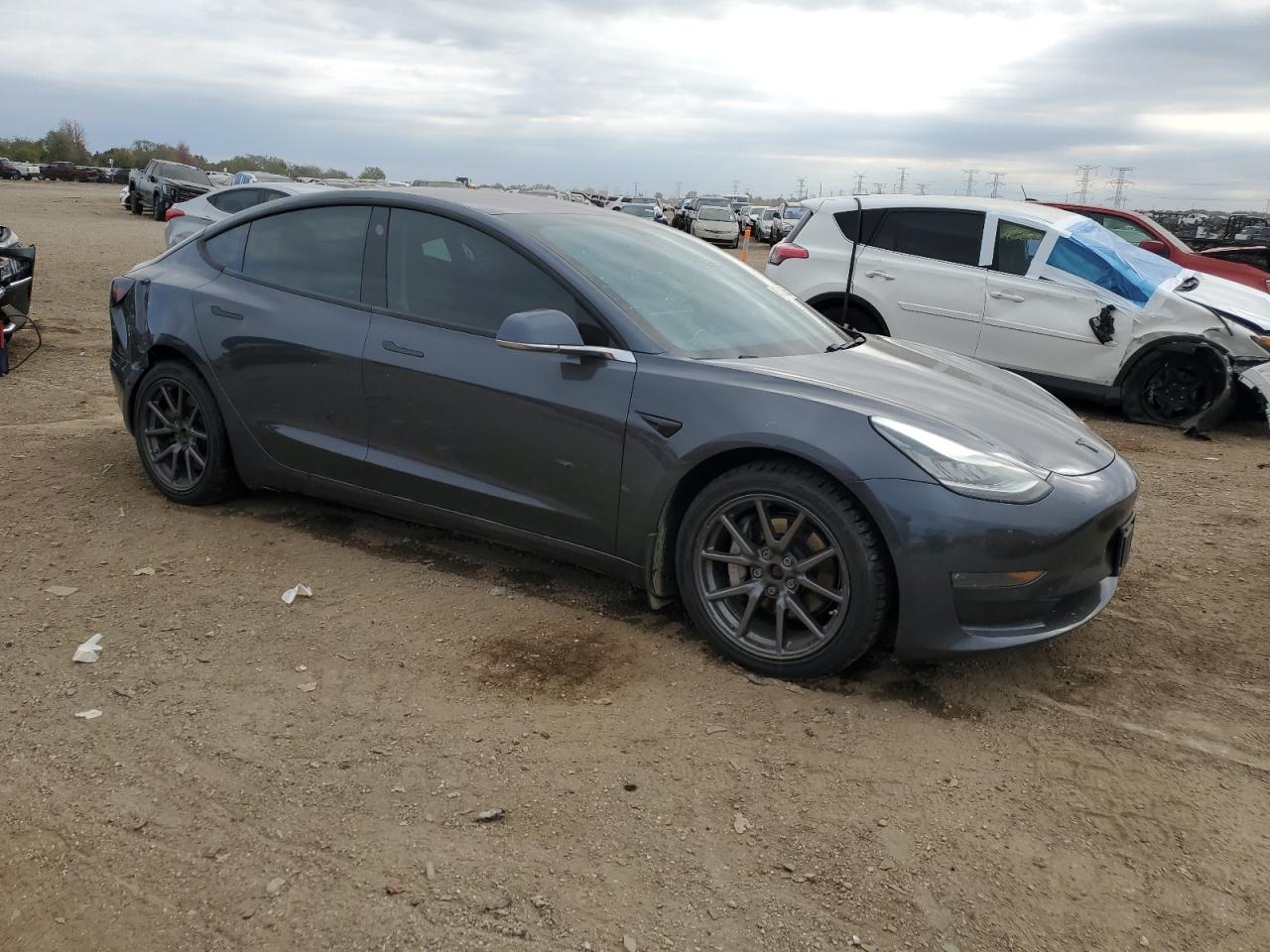 TESLA MODEL 3
