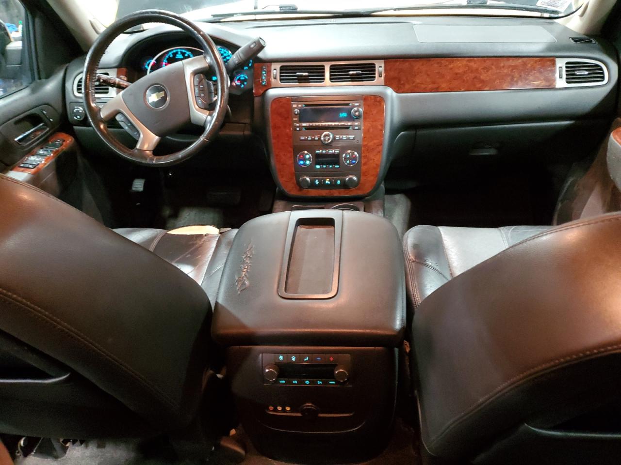 CHEVROLET SUBURBAN K1500 LT