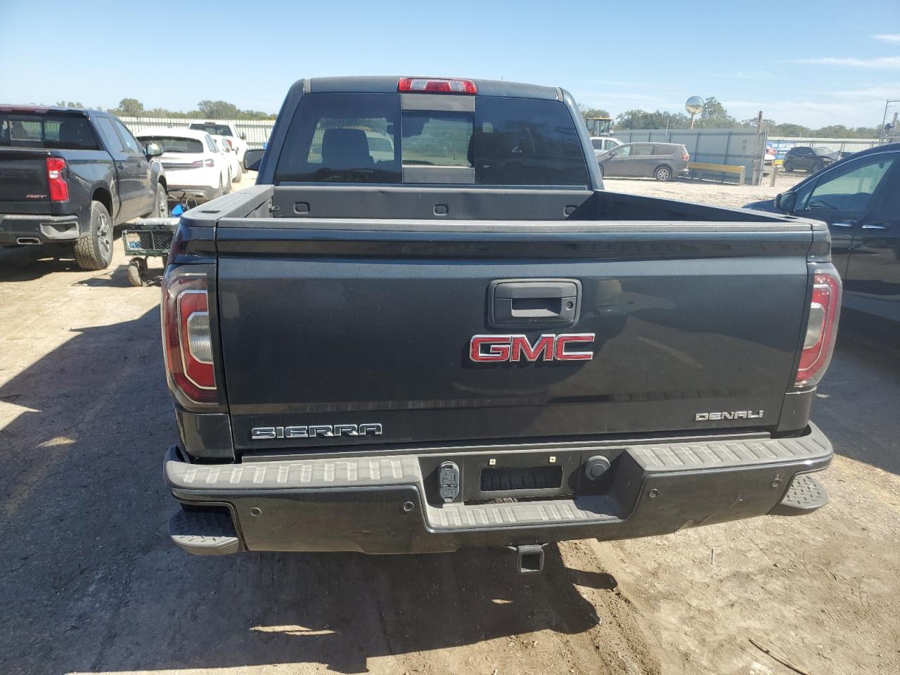 GMC SIERRA 1500 K1500 DENALI