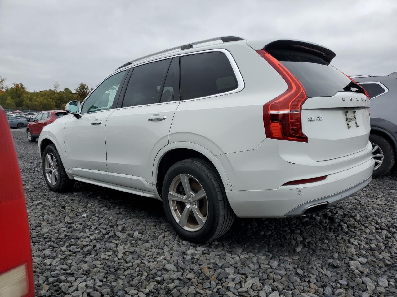 VOLVO XC90 T5