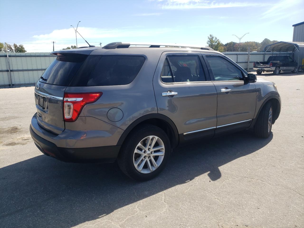 FORD EXPLORER XLT