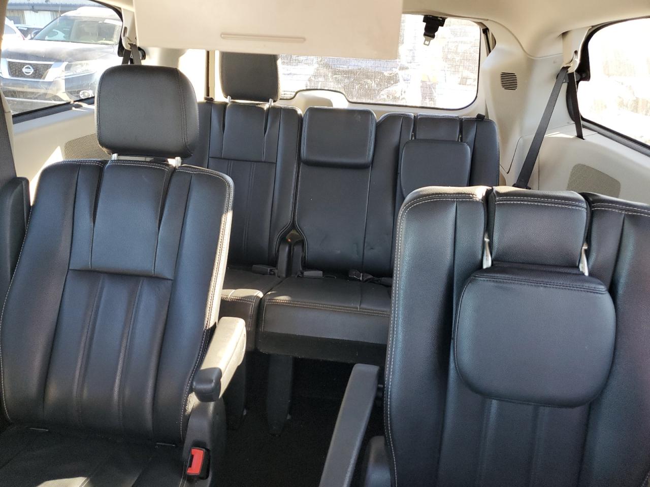 CHRYSLER TOWN & COUNTRY TOURING