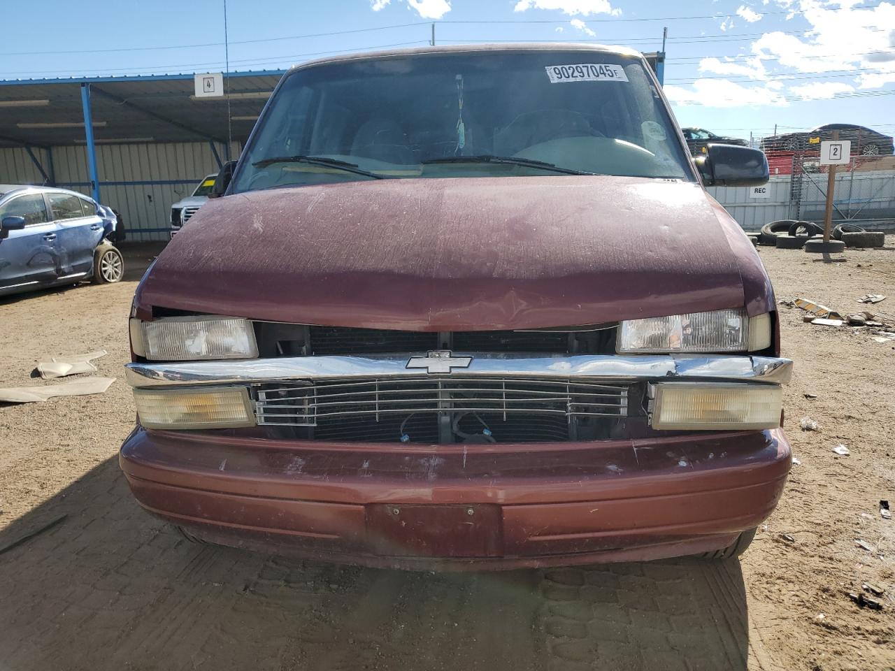 Lot #3302115130 1999 CHEVROLET ASTRO