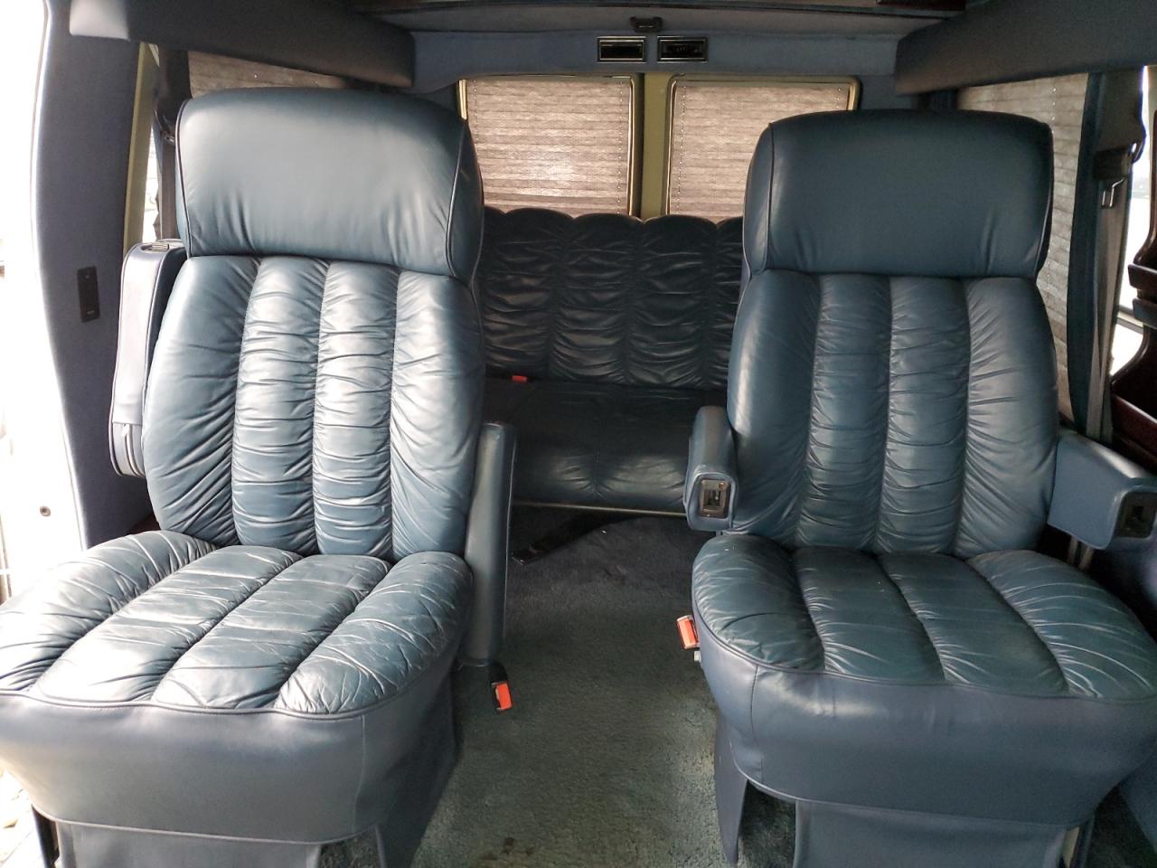 Lot #3304812650 1992 DODGE RAM VAN B2