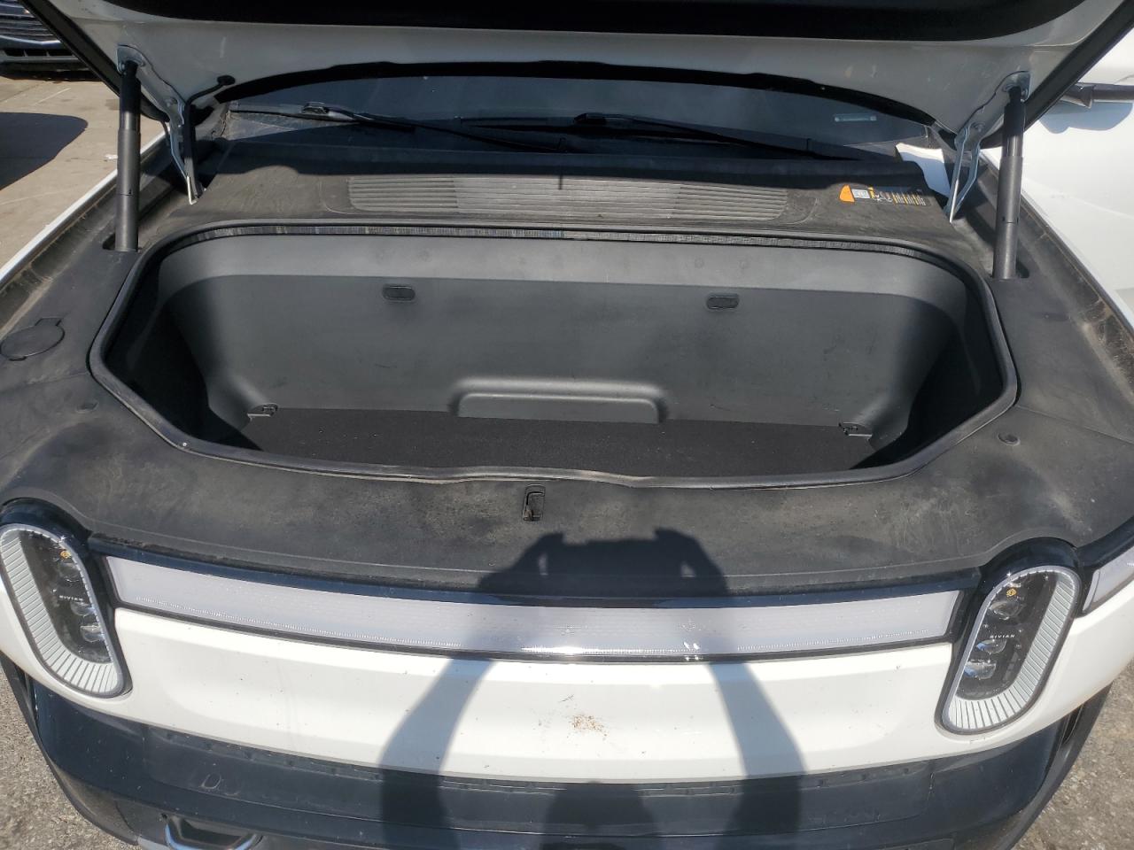 RIVIAN R1T LAUNCH EDITION