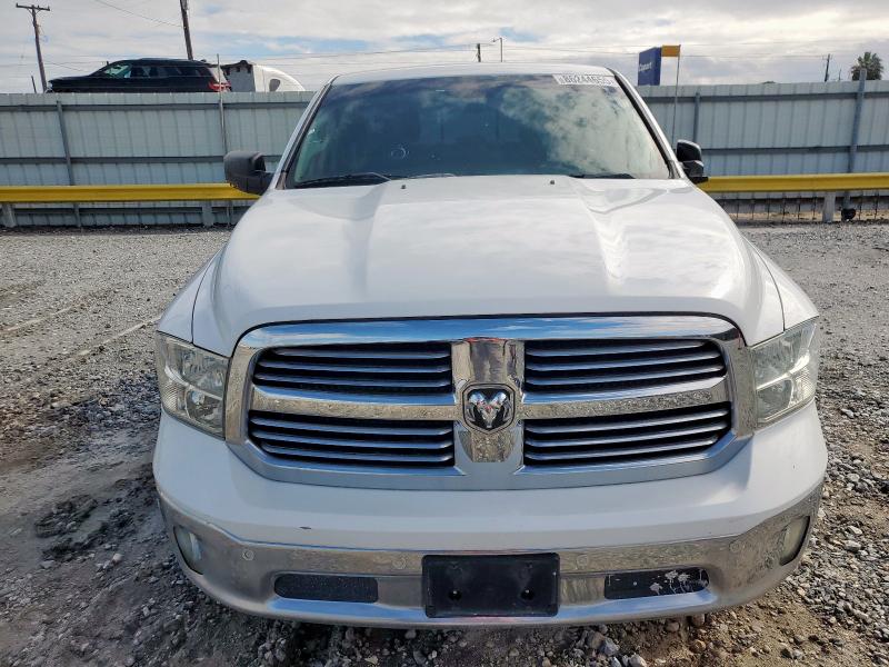 2016 RAM 1500 SLT 1C6RR6LM0GS201420