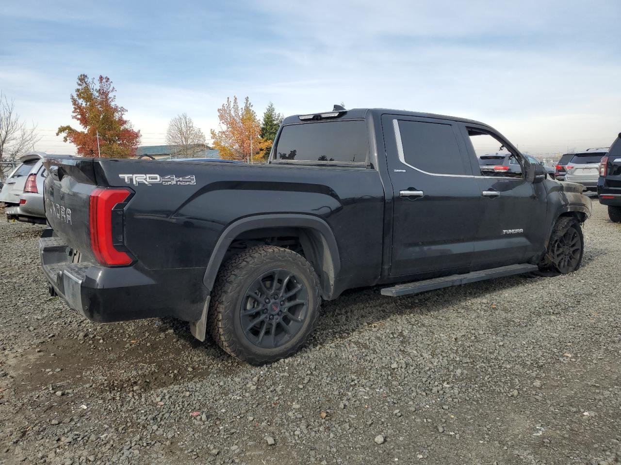 TOYOTA TUNDRA CREWMAX LIMITED