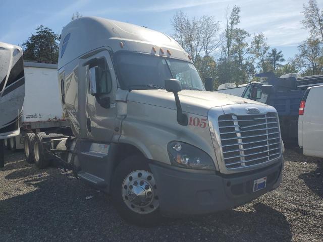 Global Auto Auctions: 2016 FREIGHTLINER CASCADIA 1