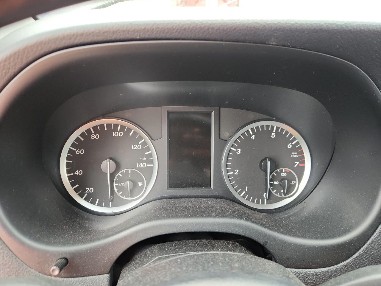 MERCEDES-BENZ METRIS