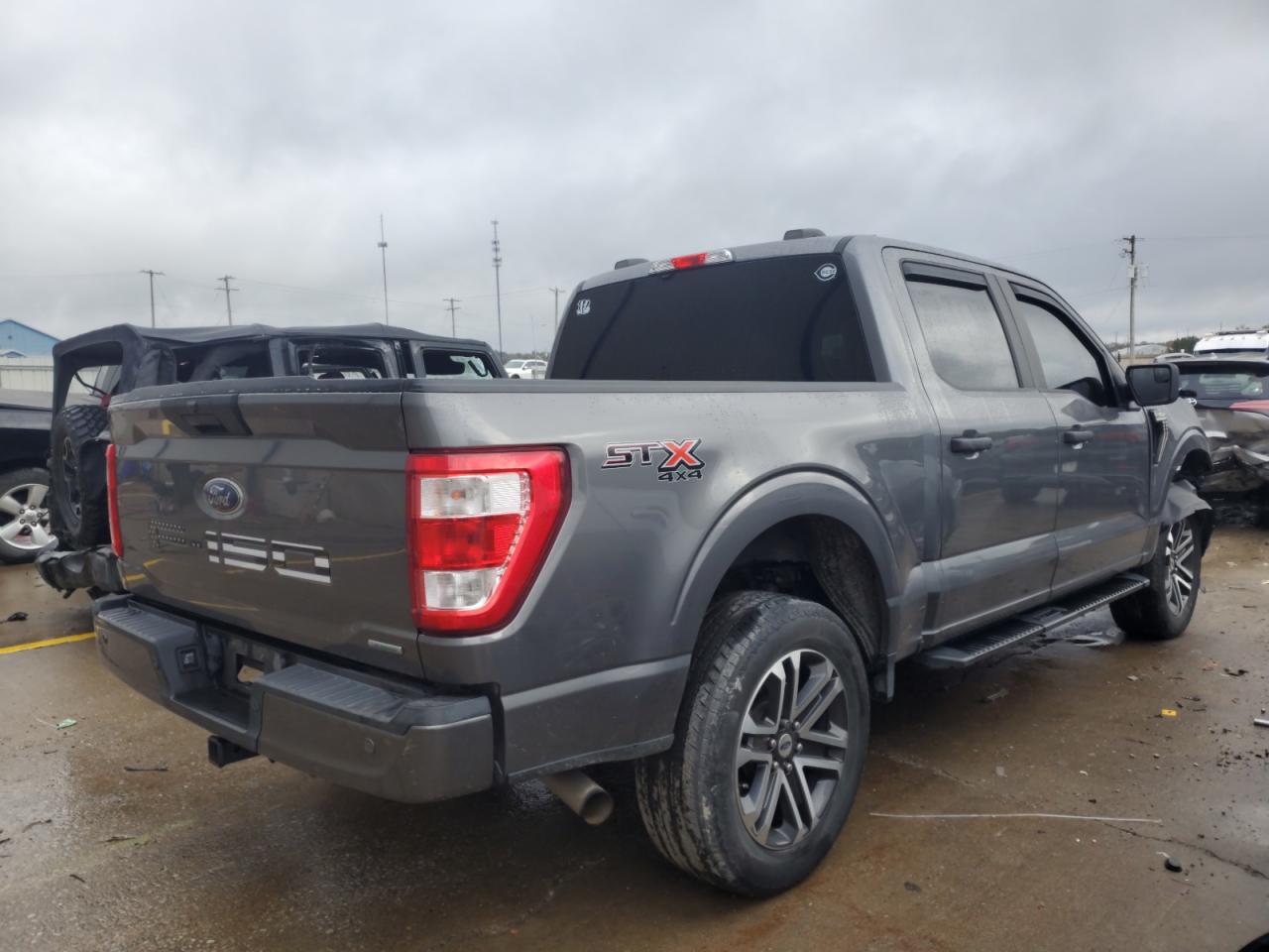 FORD F-150 SUPERCREW