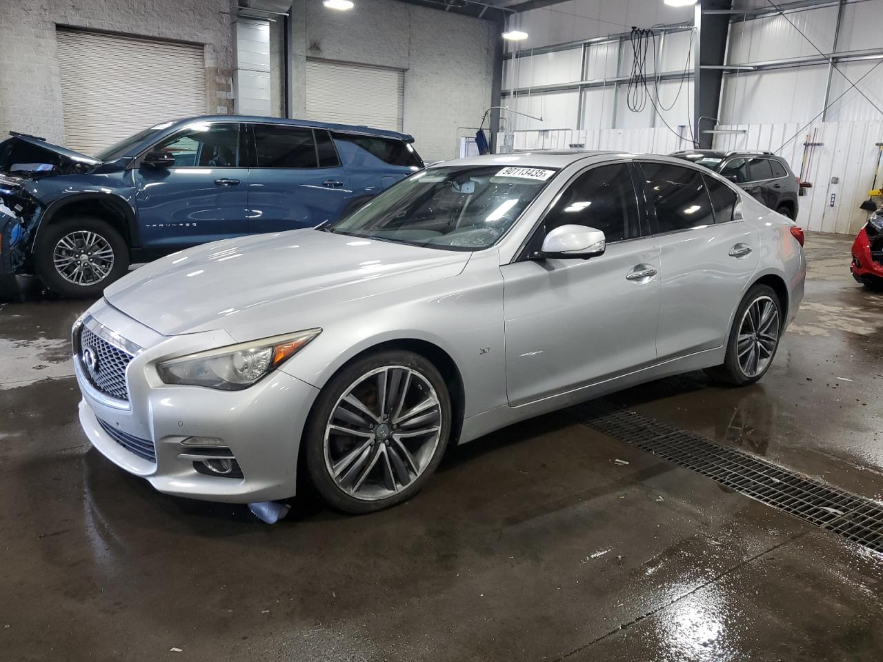 INFINITI Q50 BASE