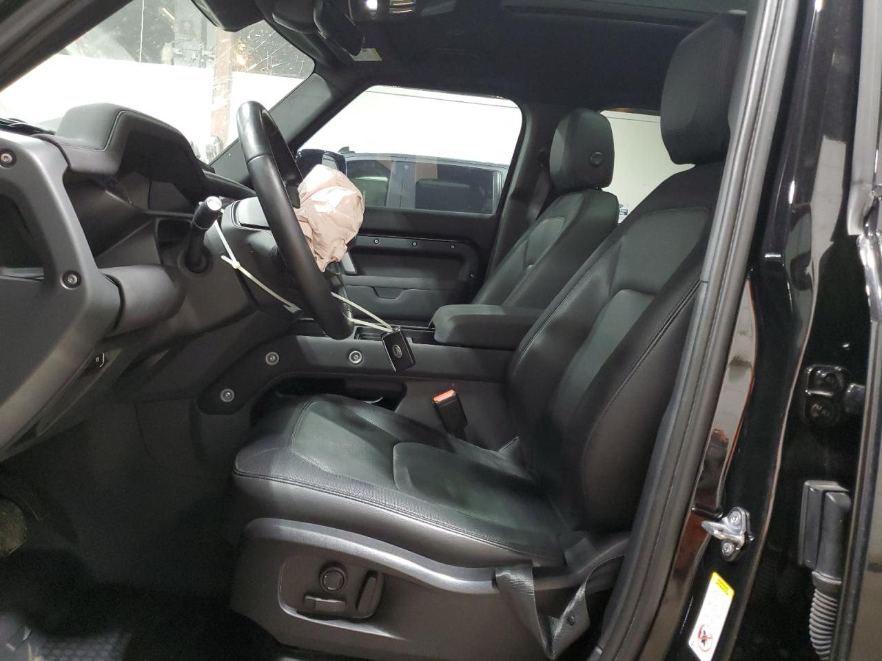 LAND ROVER DEFENDER 110 X-DYNAMIC SE