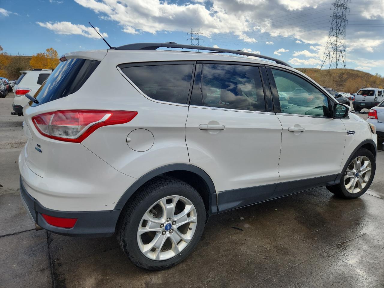FORD ESCAPE SE