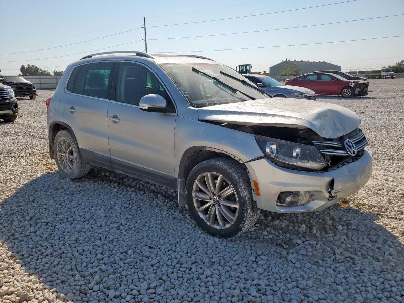 2012 VOLKSWAGEN TIGUAN S - WVGBV7AX1CW610274