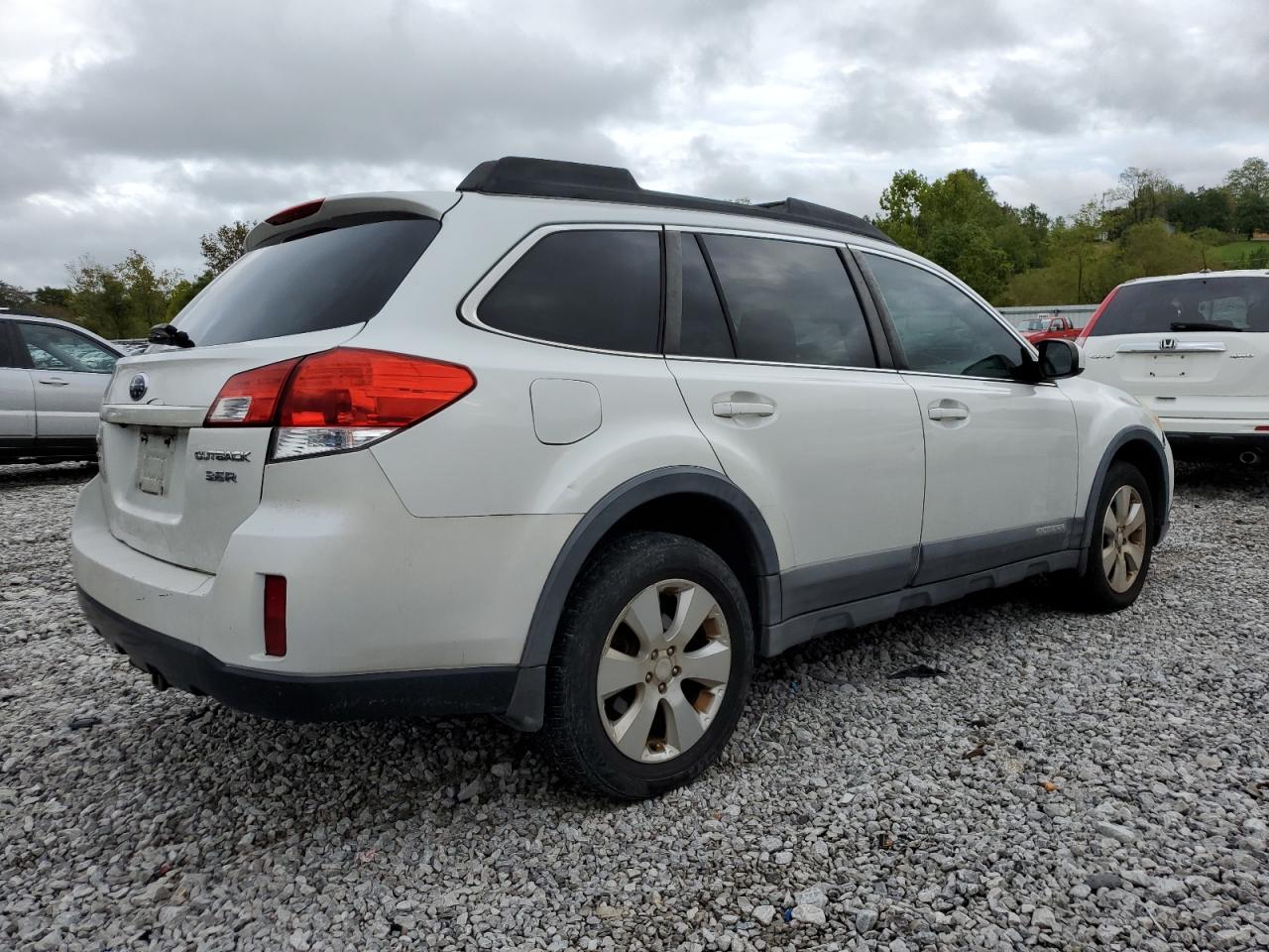 SUBARU OUTBACK 3.6R LIMITED